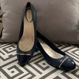 Navy Leather and Patent pump